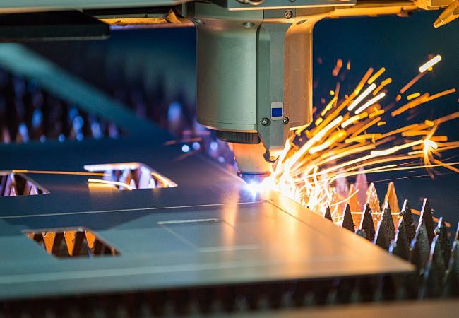 激光切割機(jī):精密工藝的現(xiàn)代利器,檢測認(rèn)證工作任重道遠(yuǎn)(圖1) 激光切割機(jī):精密工藝的現(xiàn)代利器,檢測認(rèn)證工作任重道遠(yuǎn)(圖1)