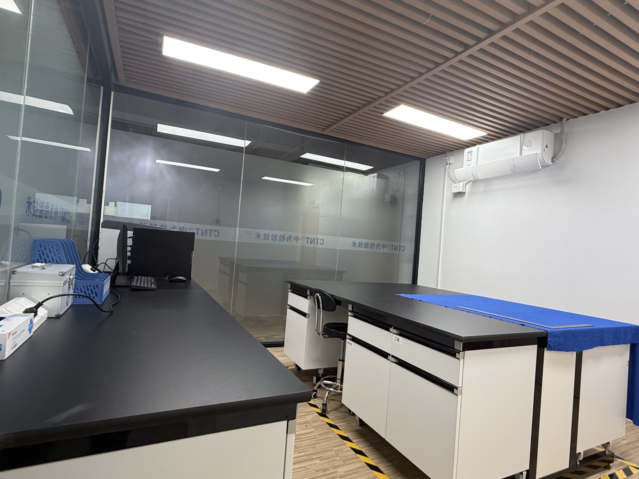 微生物實驗室介紹(圖4) 微生物實驗室介紹(圖4)