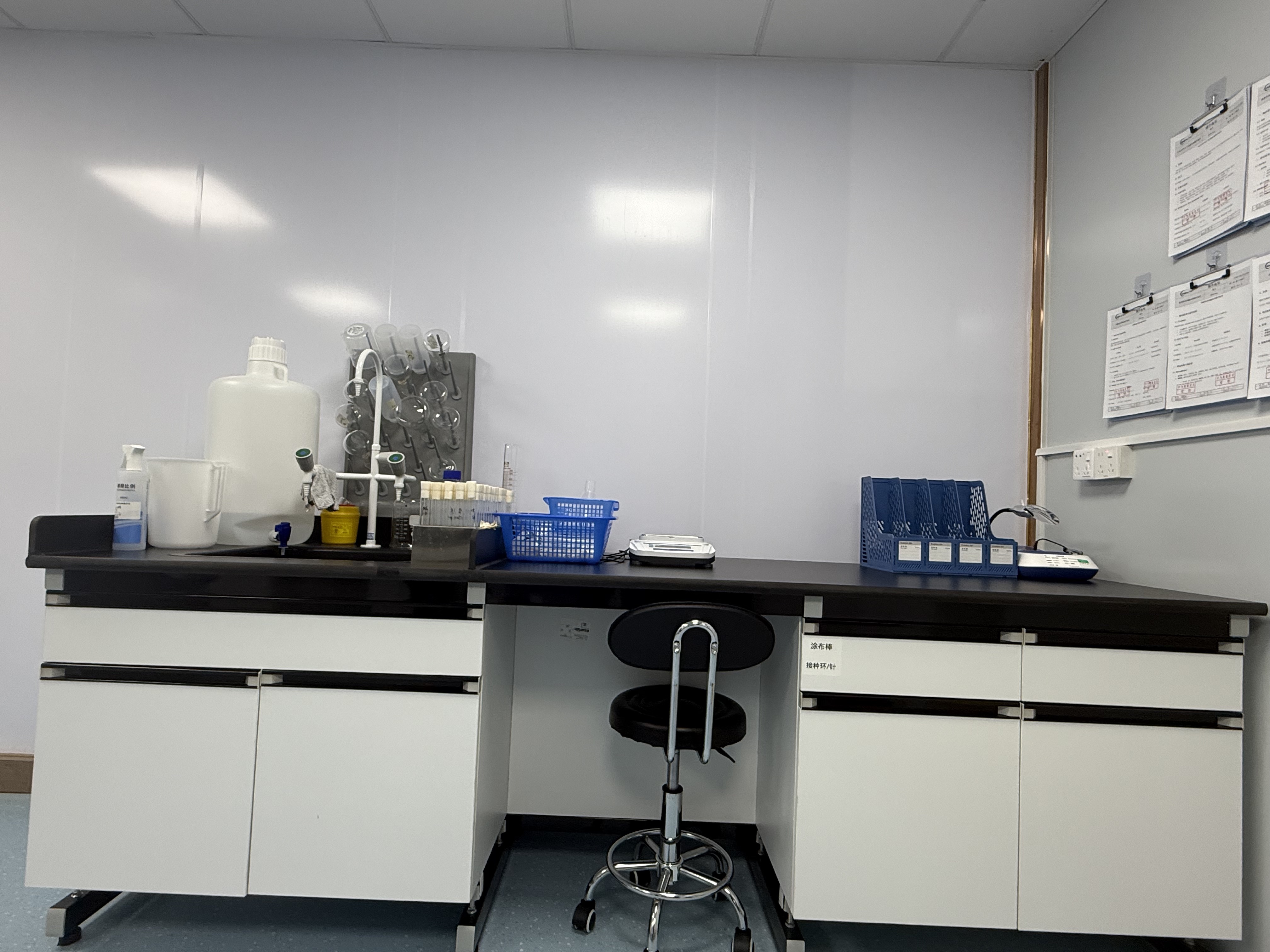 物理實驗室介紹(圖3) 物理實驗室介紹(圖3)