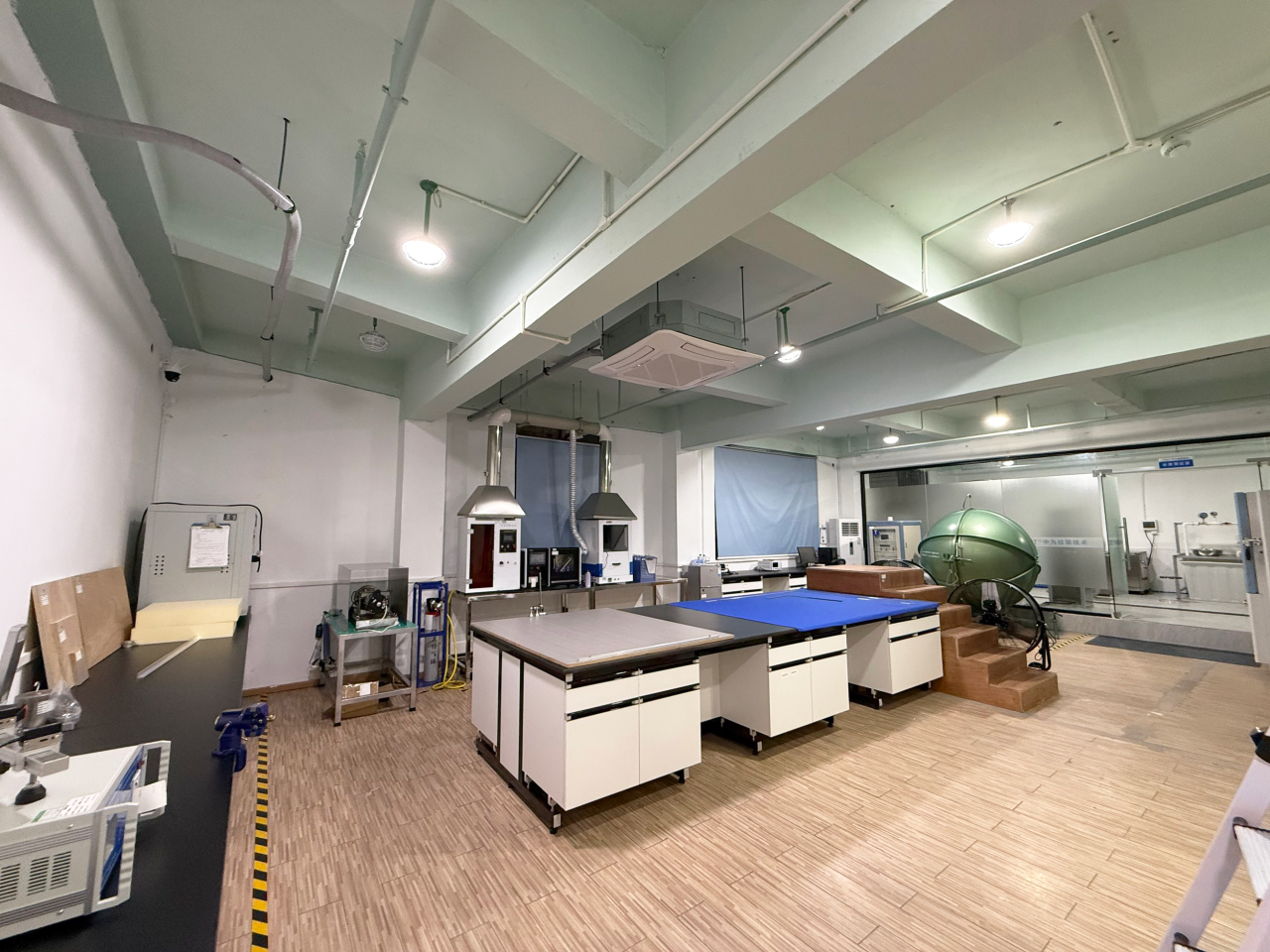 能效實驗室介紹(圖4) 能效實驗室介紹(圖4)