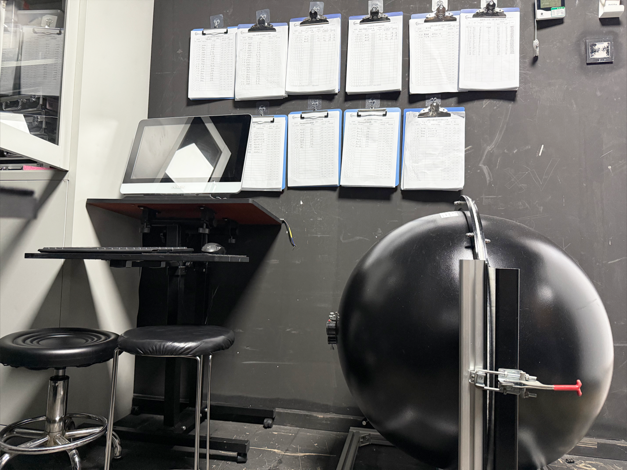 光學(xué)實驗室介紹(圖3) 光學(xué)實驗室介紹(圖3)