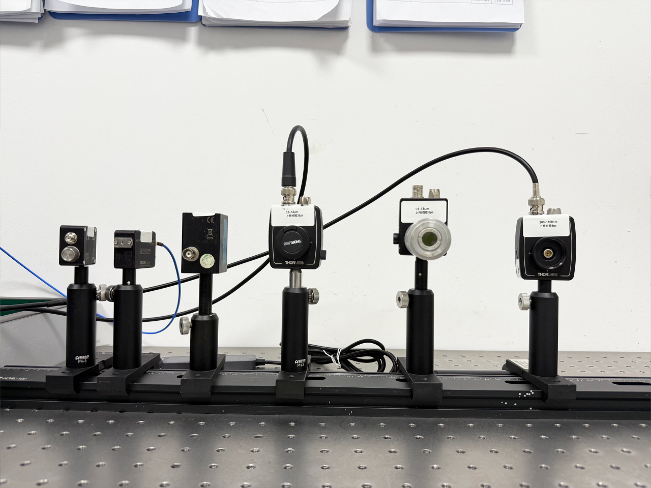 光學(xué)實驗室介紹(圖5) 光學(xué)實驗室介紹(圖5)